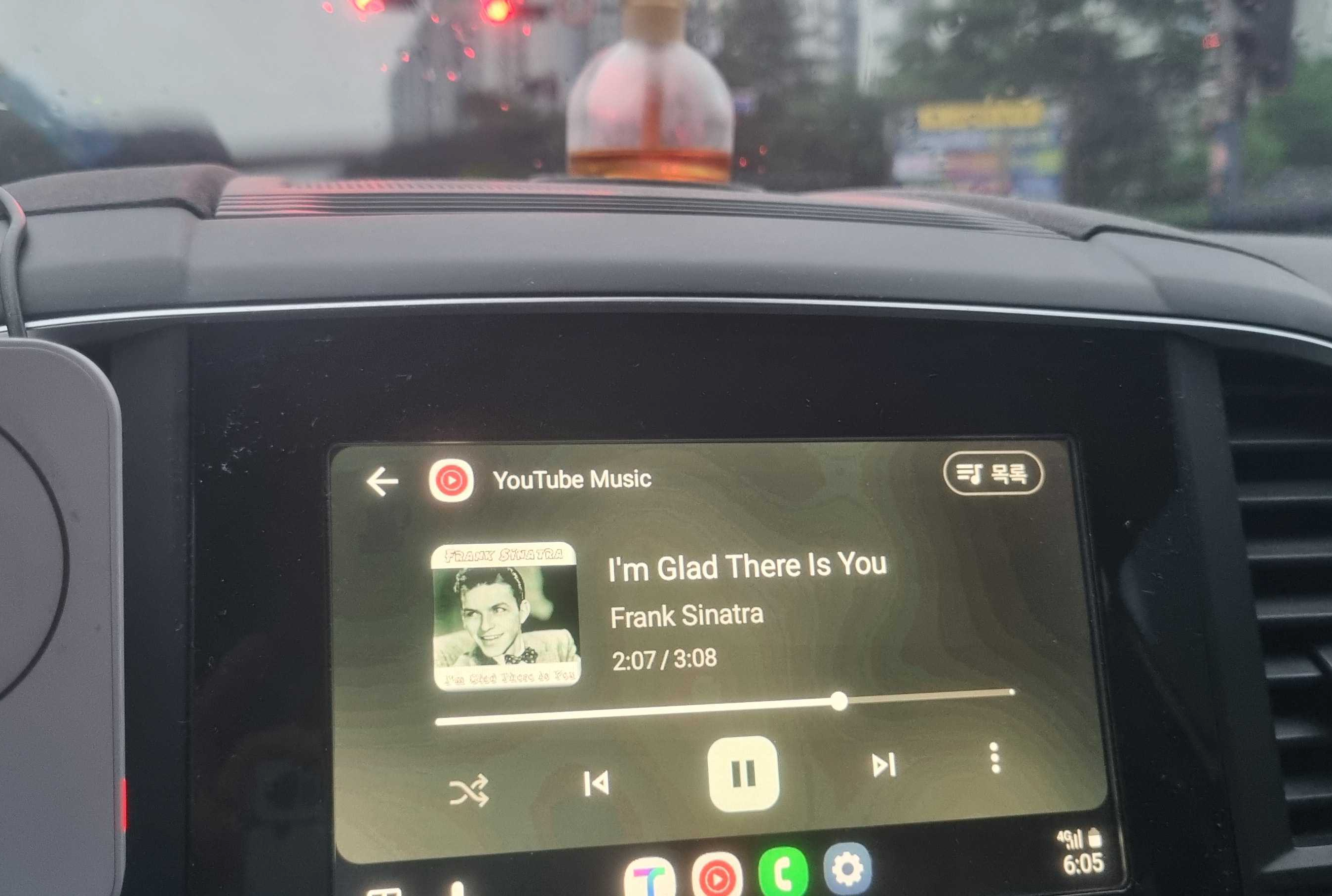 ü Խ 
